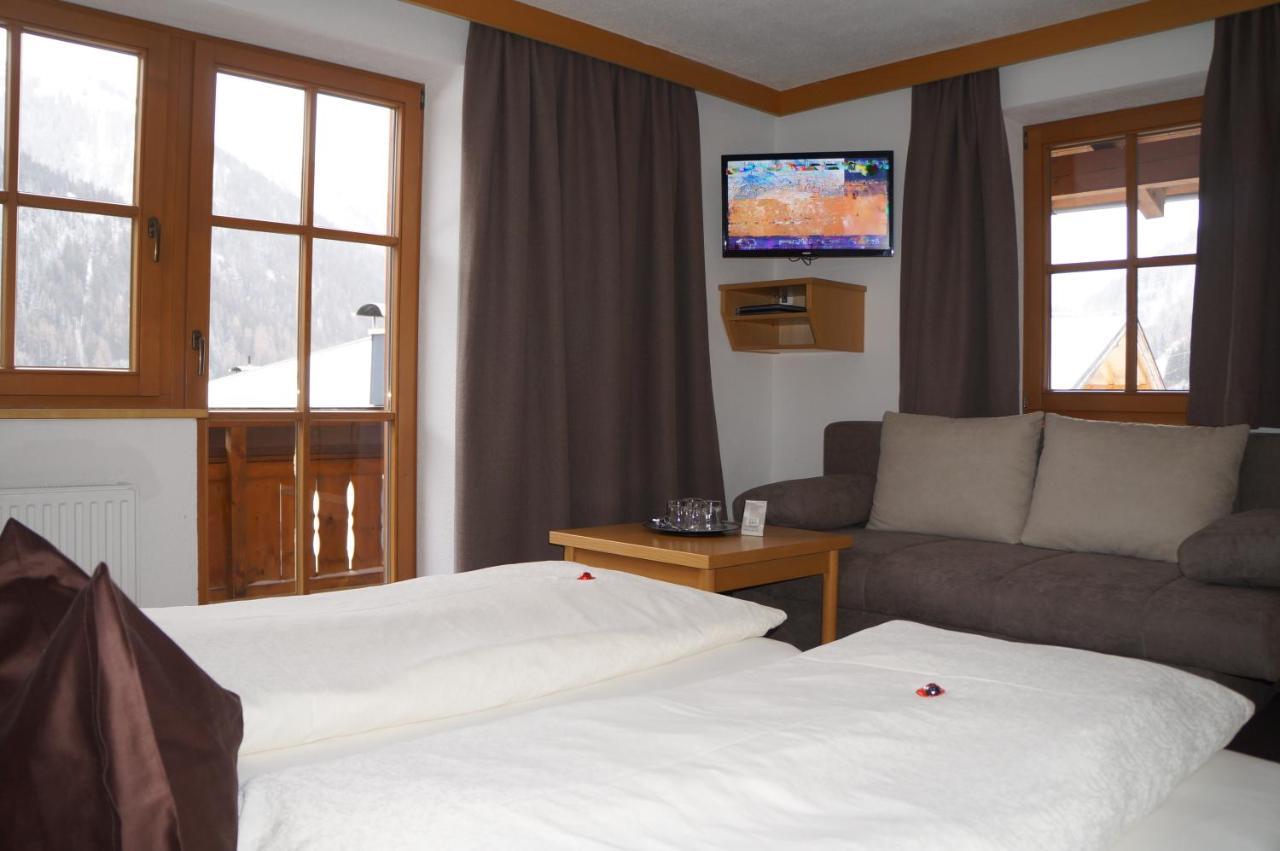 Pension Strolz St Anton am Arlberg Eksteriør billede